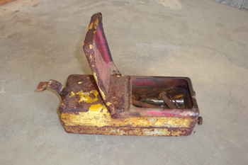 Ford 600 Toolbox