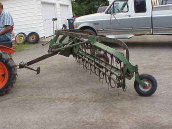 John Deere 350 Hay Rake Rare