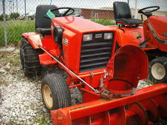 Case 224 Garden Tractor W/Extr