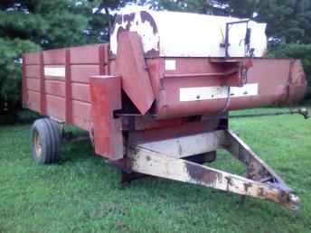 Feed Wagon W/Digital Scale