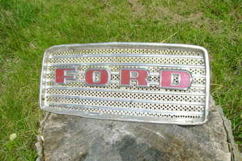 Ford Upper Grille