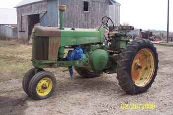 John Deere 630 