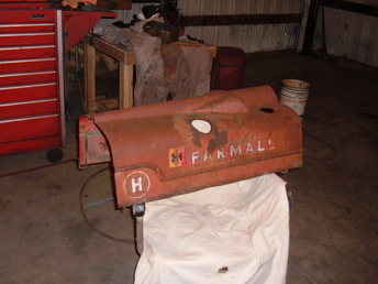 Farmall H Grille