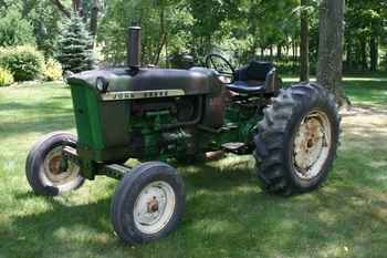 1963 John Deere 1010 Nice!