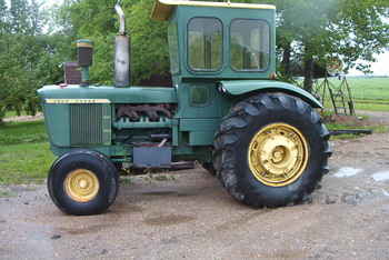 John Deere 5020