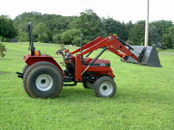 Case Ih 275 Compact Tractor