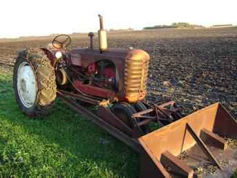 1952? Massey Harris 44 W/Loade