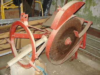 3PT./Pto Operated Buzz Saw