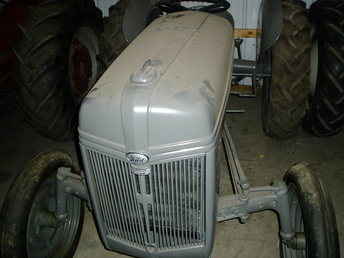 1939  9N  Ford