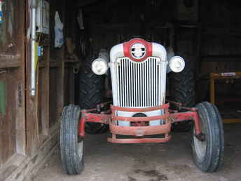 1955 Ford 860 W/Implements