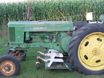 John Deere 50  W/Belly Mower