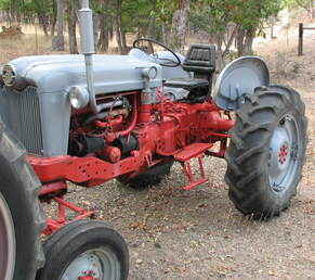 Ford 950 Tractor
