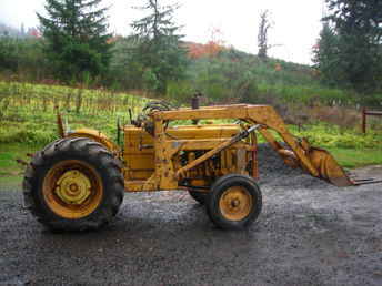 John Deere 420U W/ LDR