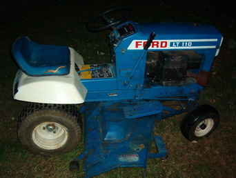 1980 Ford LT 110 Lawn Tractor