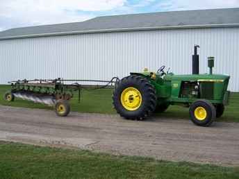 John Deere 6 Bottom Plow