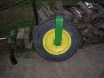 John Deere Cast Iron Single Front Whee