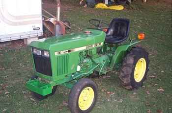 John Deere 650