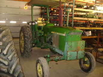 John Deere 2520 Powershift