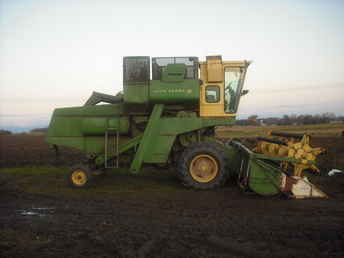 John Deere 95 Corn Special Combine