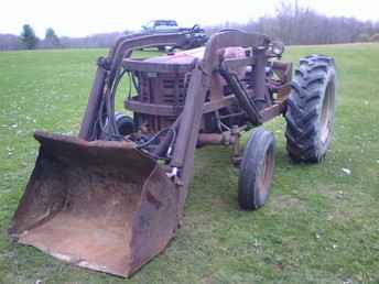 International 300 Loader