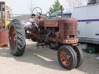 Ih H Tractor