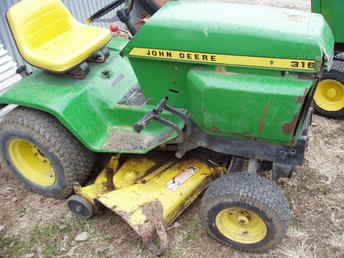 John Deere 316 Lawn And Garden Tractor