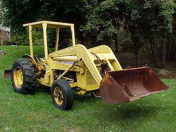 Loader Tractor--Massey 202 Ind