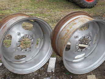 18X34 9 Bolt Rims