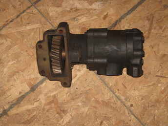Ford 2000 Hydraulic Pump