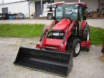 2007 Case Ih DX 40 Cab/Loader