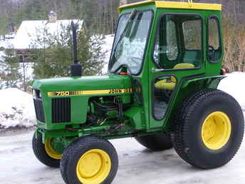 JD 750 W/Heated Cab