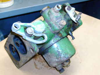 John Deere 60 Carburetor