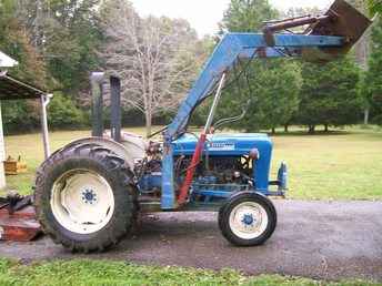 Ford 2000 With Loader