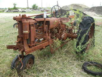 Farmall F12