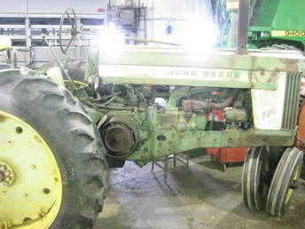 1958 John Deere 720 