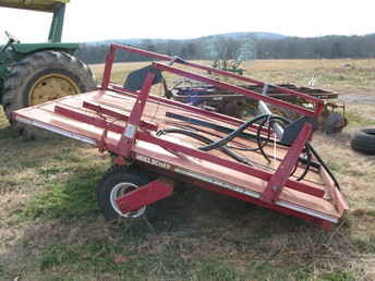 Hoelscher Hay Accumulater