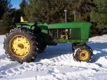John Deere 4010