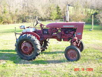 Farmall 140 Sold