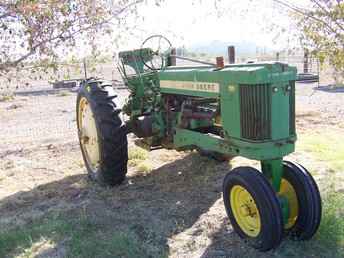 John Deere 520