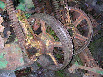 John Deere 40 Crawler Idlers 