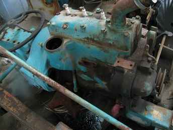Runnable Farmall Cub Engine