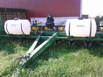 John Deere 7200 Planter