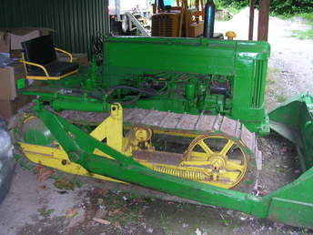 Nice John Deere 420 Crawler 