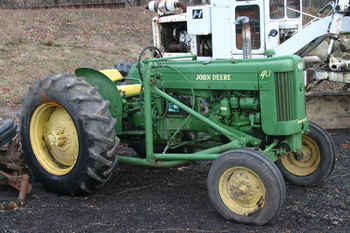 John Deere 40 W 2 Row Utility