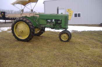 John Deere  MT