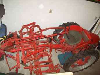 Allis Chalmers G W/Cultivator