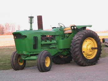 John Deere 5020
