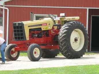 Cockshutt 1850 Puller