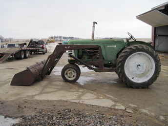 Oliver 1610 Loader
