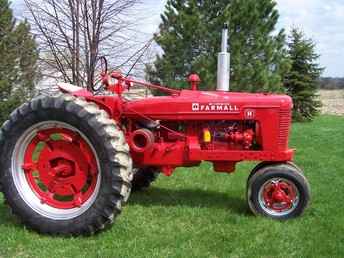 H Farmall Parade Ready